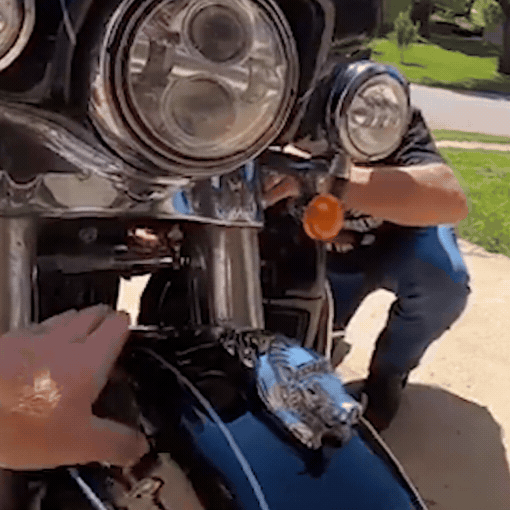 Motorcycle Bolt-on Lower Triple Tree Wind Deflector For Her